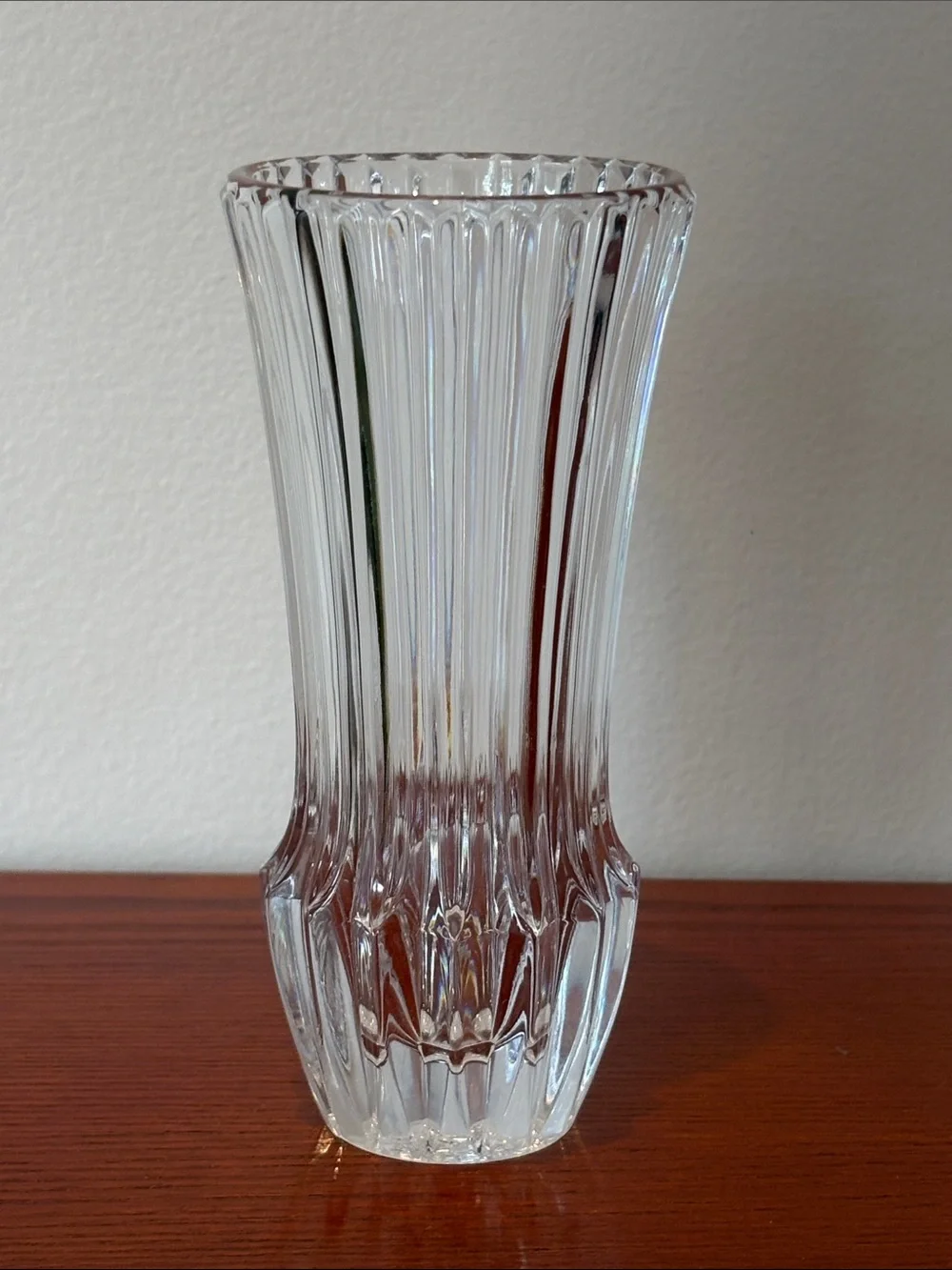 Vintage 1977 Avon Seasons Greetings Crystal Bud Vase